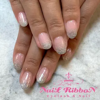 ネイル ネイルリボン 受付スタッフのネイルデザイン