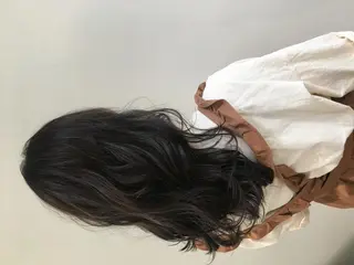 ミディアム due hair 京都駅前店 MILBON オージュア認定サロン【デューヘアー】所属・ハイトーンブリーチ 土坂　由志【京都】のヘアスタイル