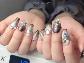 ネイル LYYM Salonのネイルデザイン