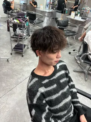 ミディアム カラー パーマ メンズ メンズパーマ特化 🔥韓国ヘア職人🔥のヘアスタイル
