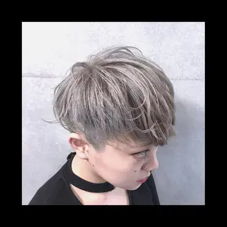 ショート カラー 及川シゲル 髪質改善講師のヘアスタイル