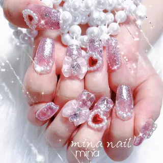 ネイル 🎀まゆ 🪽🐾のネイルデザイン