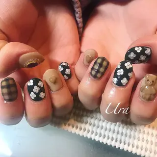ネイル UrakoNail 《nail》のネイルデザイン