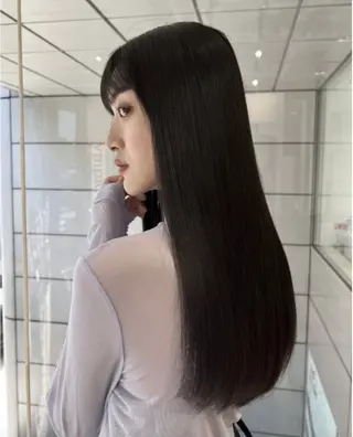 カラー BROOK.ブルック所属・奥野 涼香のヘアスタイル