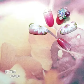 ネイル KOYAMA KIMIEのネイルデザイン