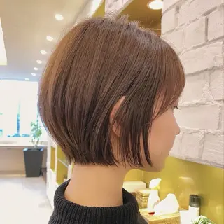 ショート 暖色カラー/ おおいえひびきのヘアスタイル