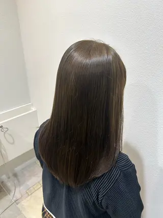 セミロング ツヤ感オリーブカラー /mei✨️のヘアスタイル