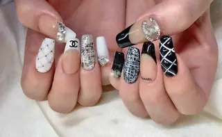 ネイル マツエク・マツパ アイブロウ Nail&eye Belire 新宿のネイルデザイン