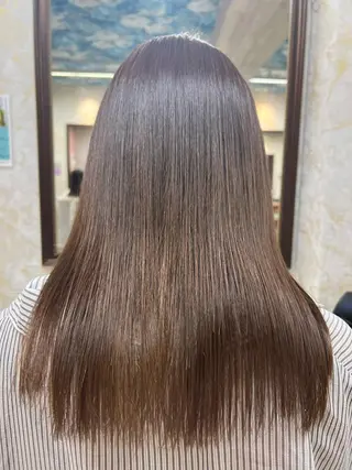 セミロング 髪質改善特化💫 韓国ヘアAyumuのヘアスタイル