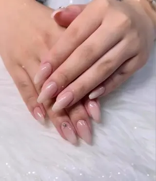 ネイル アニー ルナのネイルデザイン