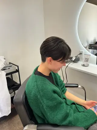 カラー メンズ 本木下朋花/髪質 改善×ダブルカラーのヘアスタイル