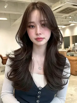 ロング カラー 💎透明感/韓国/ レイヤー/泉亮介💎のヘアスタイル