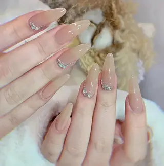 ネイル Queens みなみのネイルデザイン