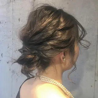 ミディアム カラー ヘアアレンジ まなべ さくらのヘアスタイル