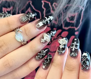 ネイル Pure&Rich Nailのネイルデザイン