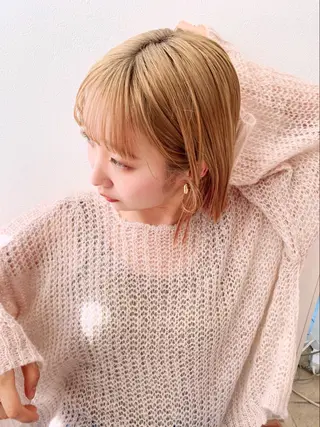 ミディアム カラー 秋葉原オタク向け美容室OFF-KAi!!所属・渡部凌我 小顔ウルフ ハイトーンカラーのヘアスタイル