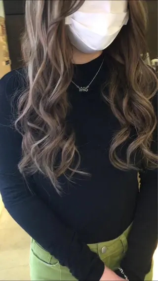 ロング カラコレなんば店所属・カラコレなんば TOPstylistのヘアスタイル