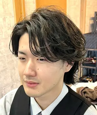 ミディアム メンズ 山田 誠也のヘアスタイル