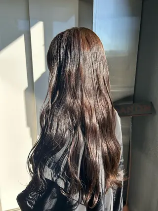 ロング カラー 滝本 和叶のヘアスタイル