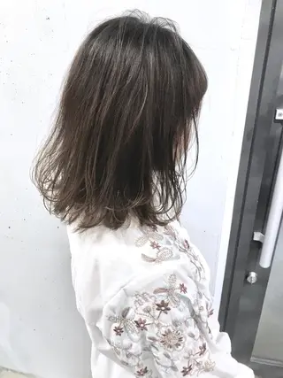 ミディアム 新井 広樹のヘアスタイル