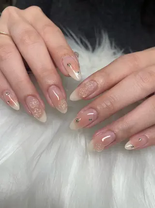 ネイル with hues所属・with hues AYAのネイルデザイン