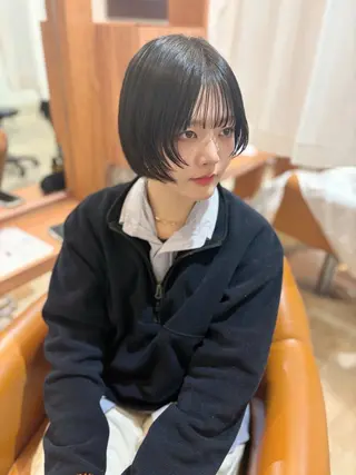 ショート 𝘈𝘐𝘙𝘐♡ レイヤーカットのヘアスタイル