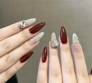 ネイル モナ& ナナのネイルデザイン