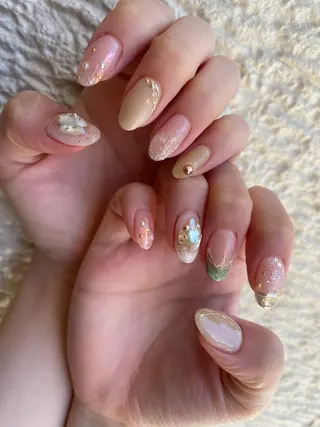 ロング カラー ヘアアレンジ キッズ ネイル マツエク・マツパ アイブロウ 福田 加奈のネイルデザイン