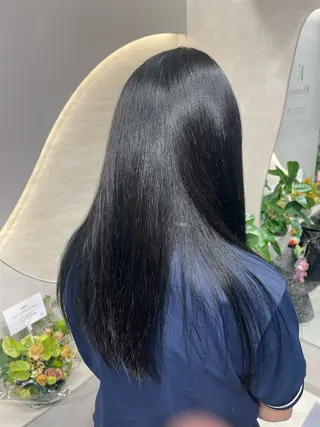 ロング 野口 桃香のヘアスタイル