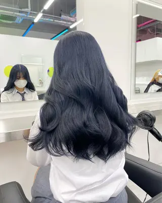 ロング カラー ヘアアレンジ 【公式】DISCO銀 座🪩トレンド🪽のヘアスタイル