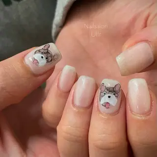 ネイル Nailsalon Ullr所属・Nailsalon Ullrのネイルデザイン