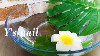 ネイル YUMI NAGAI  のネイルデザイン