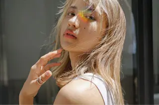 セミロング カラー Sara newi 🎀透明感🎀のヘアスタイル