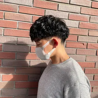 ショート パーマ メンズ ツイスパ/メンズ特化 🦋𝑺𝑶𝑵𝑬のヘアスタイル