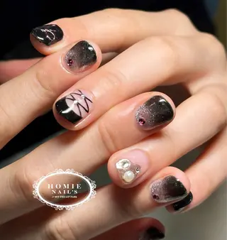 ネイル オフザリップパーク Asamiのネイルデザイン