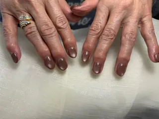 ネイル 𝘮𝘰𝘰𝘪. 𝘙𝘪𝘴𝘢𓋜のネイルデザイン