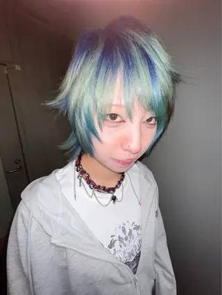 ミディアム カラー haco＋所属・圧倒的デザイン力 店長🎨RENAのヘアスタイル