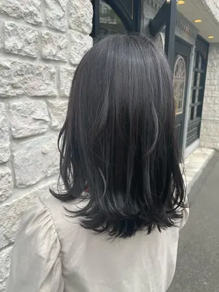 セミロング 星野 茉由のヘアスタイル
