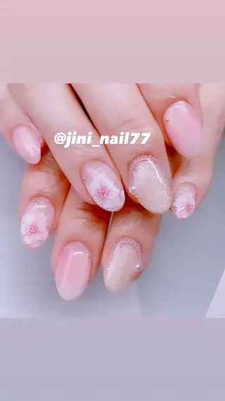 ネイル JINI NAIL所属・ジニ ネイルのネイルデザイン