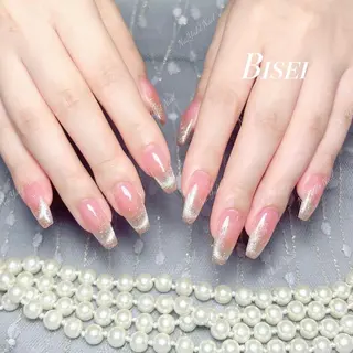 ネイル Queenie 🦋のネイルデザイン