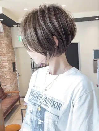 ショート カラー 大人女性お悩み解決 ショート/イハカズキのヘアスタイル