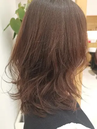 セミロング パーマ . YULIAのヘアスタイル