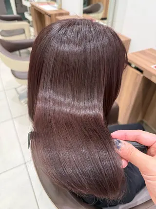 ミディアム カラー 藤井 真奈美のヘアスタイル