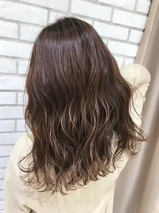 セミロング カラー 上尾/ママ美容師🫧 𝐌𝐞𝐢のヘアスタイル