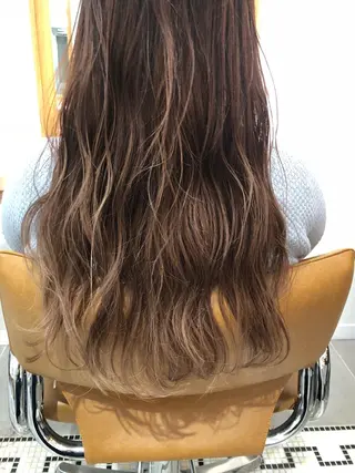 ロング 透明感🎀LOREN エリコ🌈のヘアスタイル