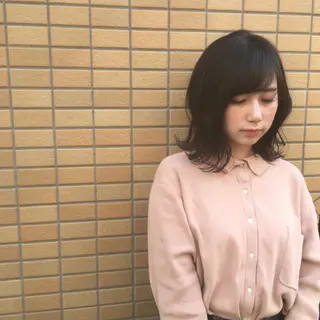 ミディアム カラー しのはら まどかのヘアスタイル
