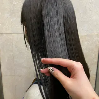 ロング カラー Blanche by artina川崎店所属・ゆう🫧 透明感/ハイトーンのヘアスタイル