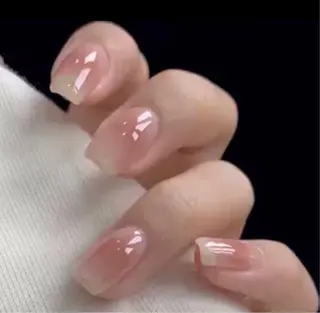 ネイル ゲン レイカのネイルデザイン