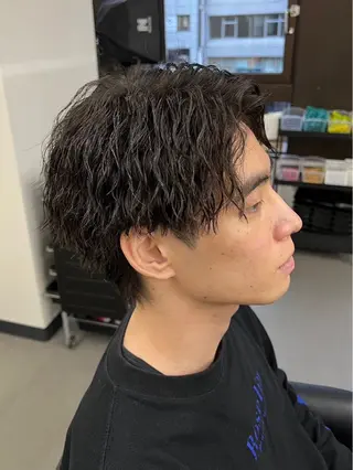 ショート パーマ メンズ 渋谷／ブリーチ／ カラーモデル／はるとのヘアスタイル