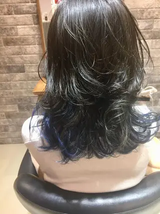 ミディアム 所渉/韓国レイヤー /ウルフカットのヘアスタイル